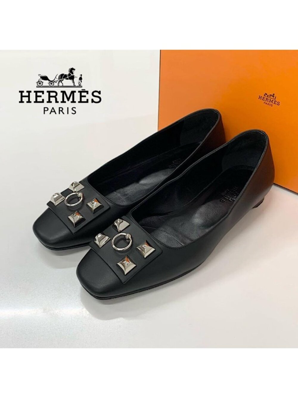 Hermes Leather Collier de Chien Studded Flat Pumps Black